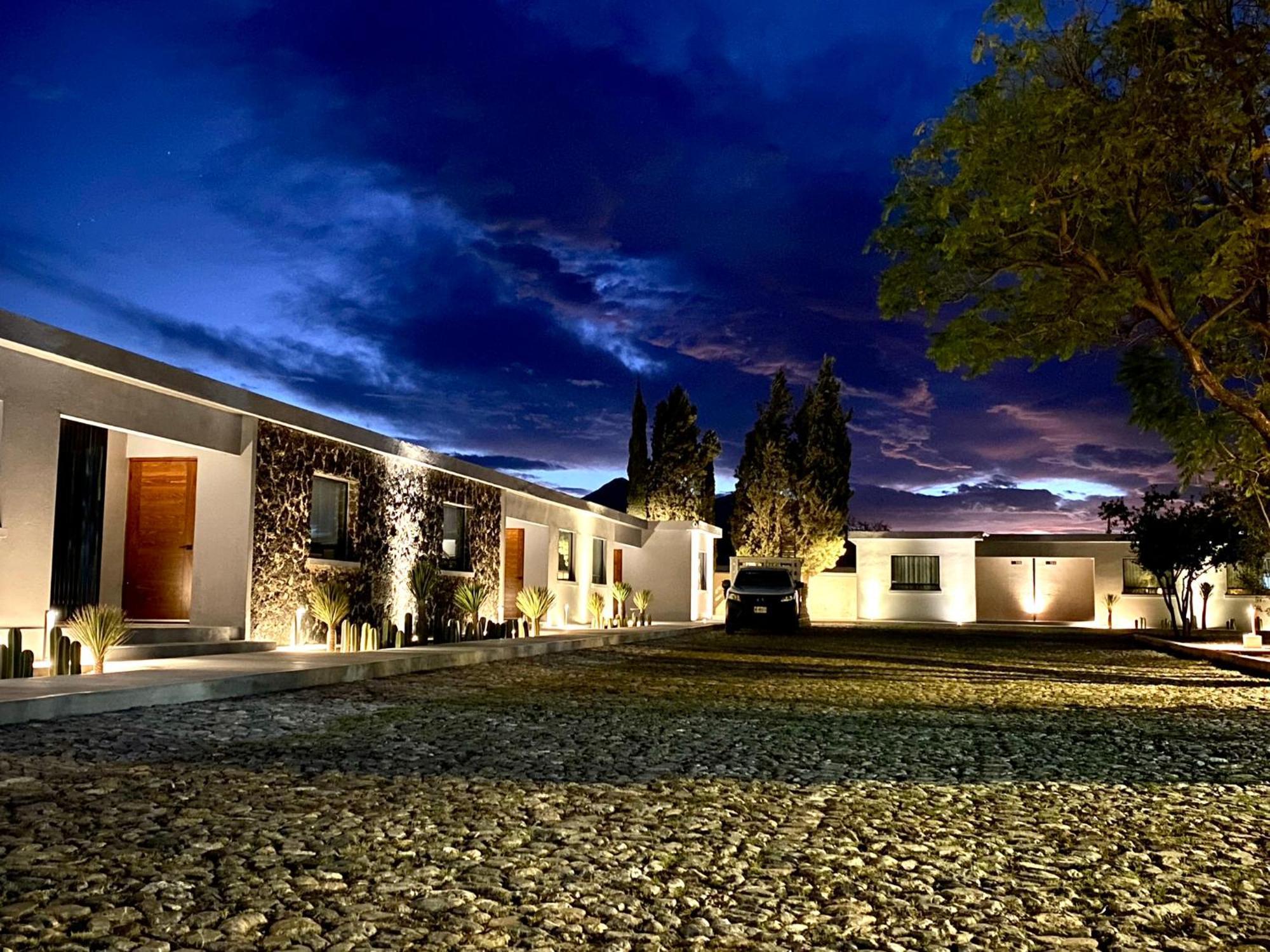 Hotel El Pedregal 마테우알라 외부 사진